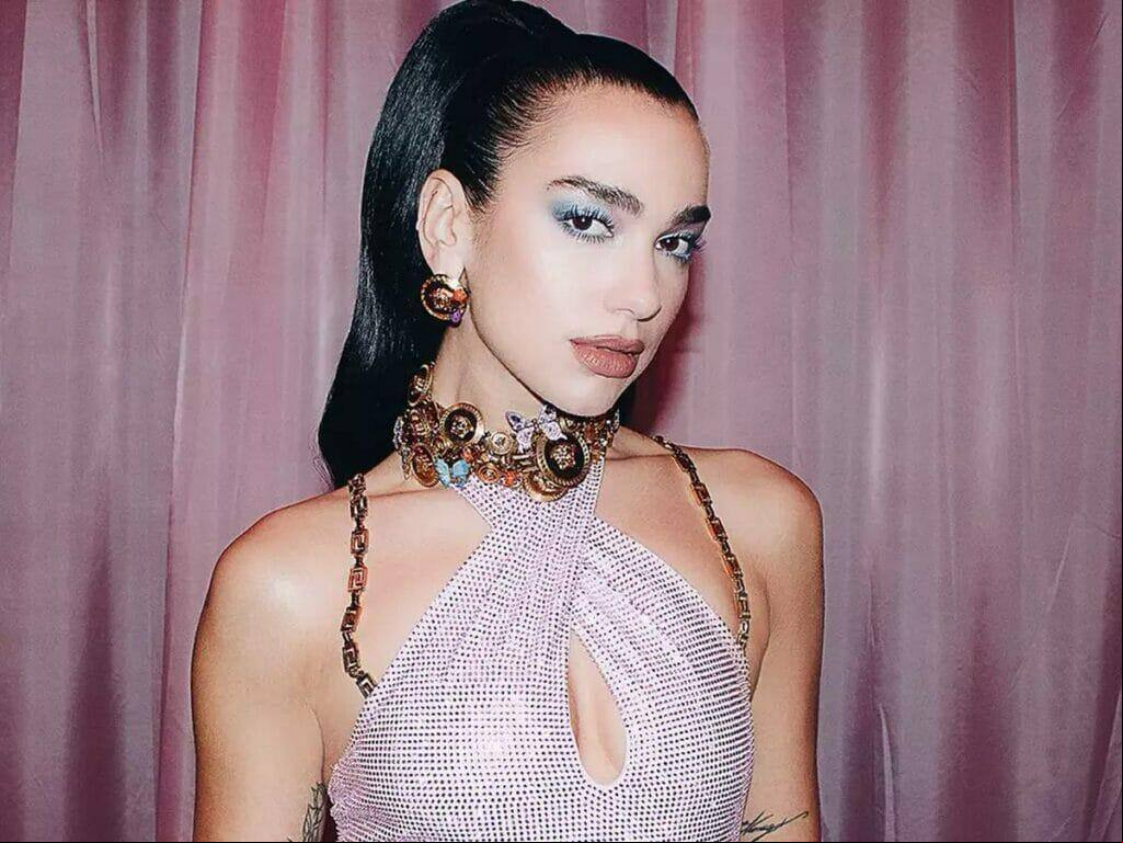Dua Lipa confirma noivado com o ator  Callum Turner