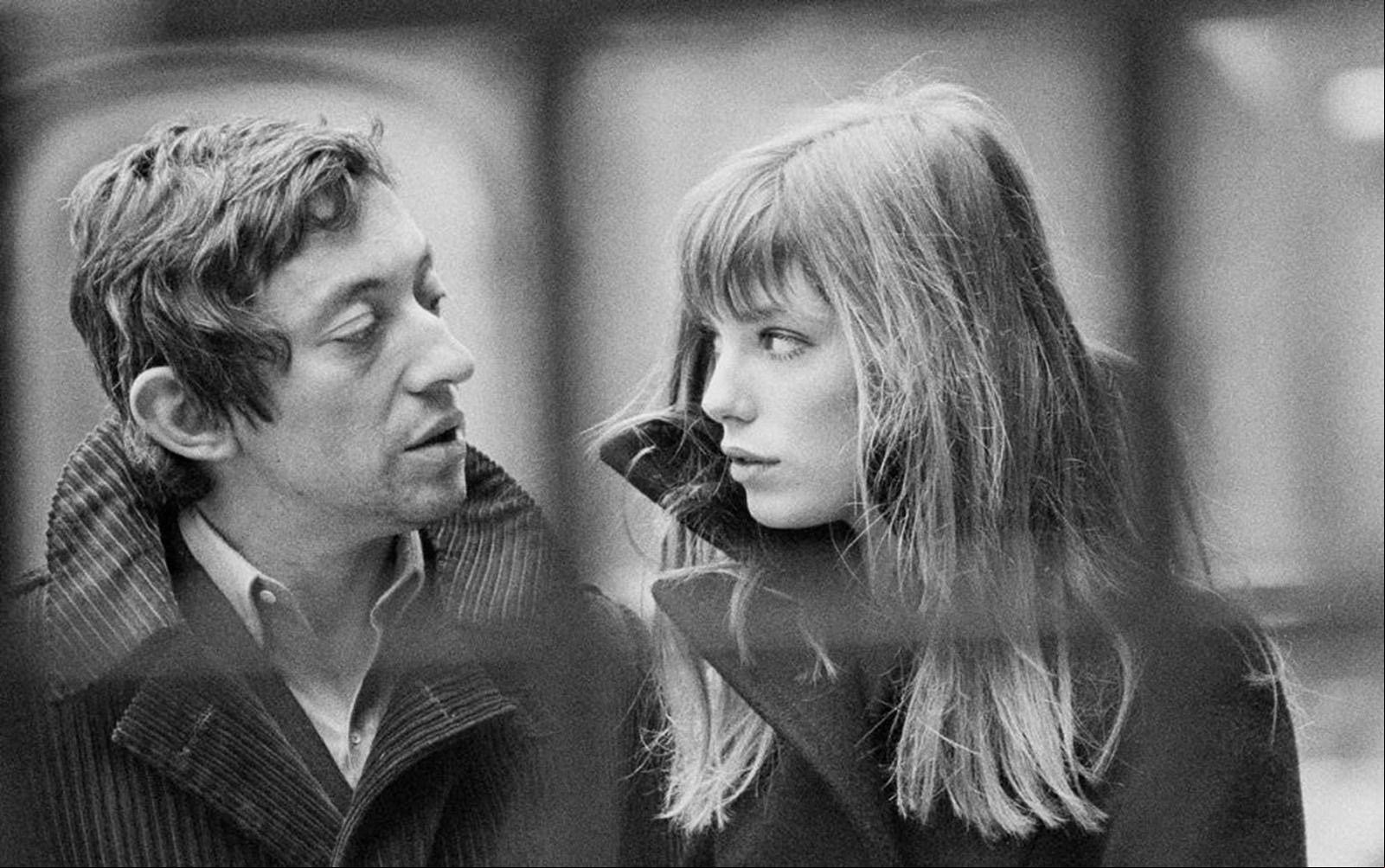 Serge Gainsbourg e Jane Birkin protagonizam dueto apaixonado em “Je T’aime… Moi Non Plus”
